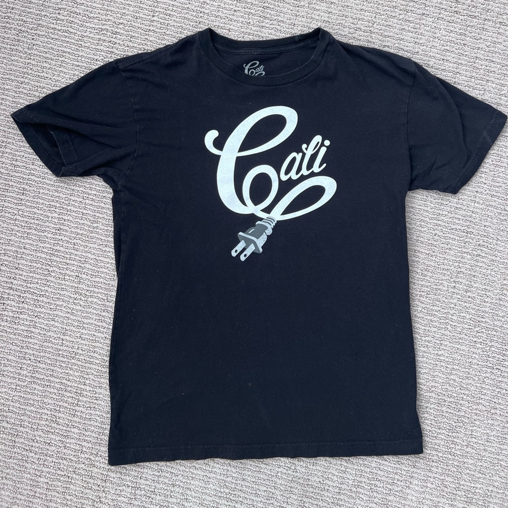 Cali Plug Black T-Shirt